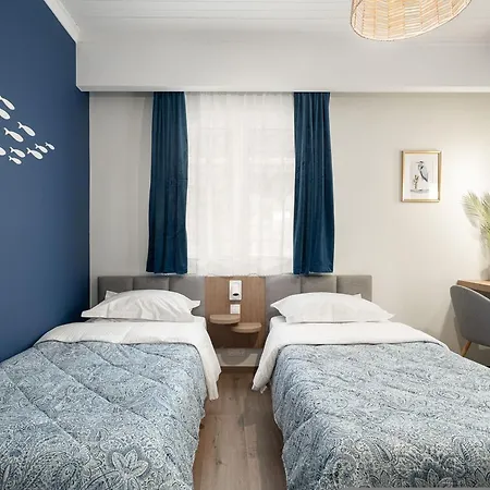 Captain's Seafront Апартаменты Нидри